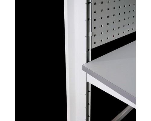 Гардеробная в общественном месте на 50 человек